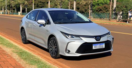 TOYOTA COROLLA 1.8 VVT-I HYBRID FLEX ALTIS PREMIUM CVT TOYOTA COROLLA 1.8 VVT-I HYBRID FLEX ALTIS PREMIUM CVT